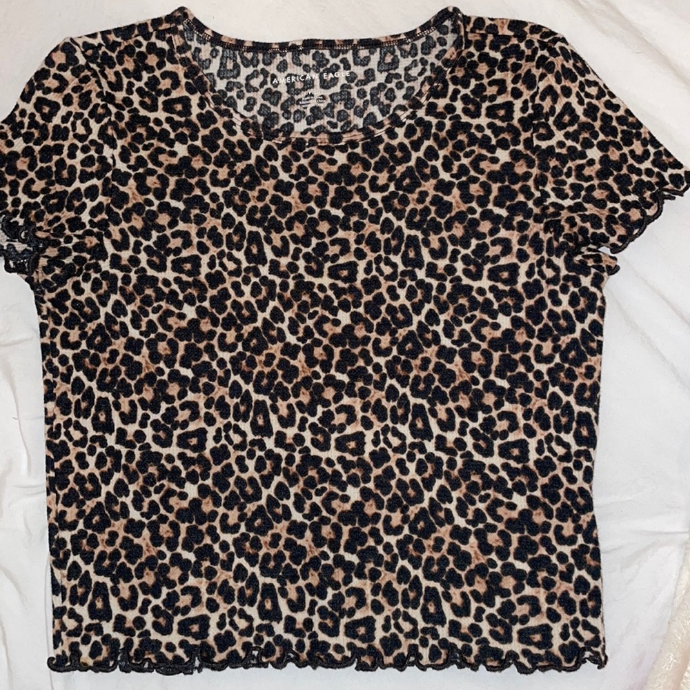 American eagle ruffled crop top